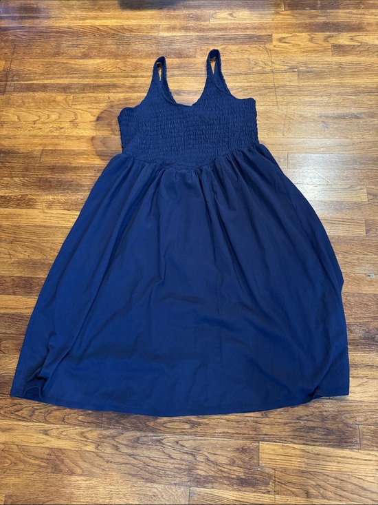Old Navy Dresses & Skirts - Old Navy Navy Blue Smocked Midi Tank Dress